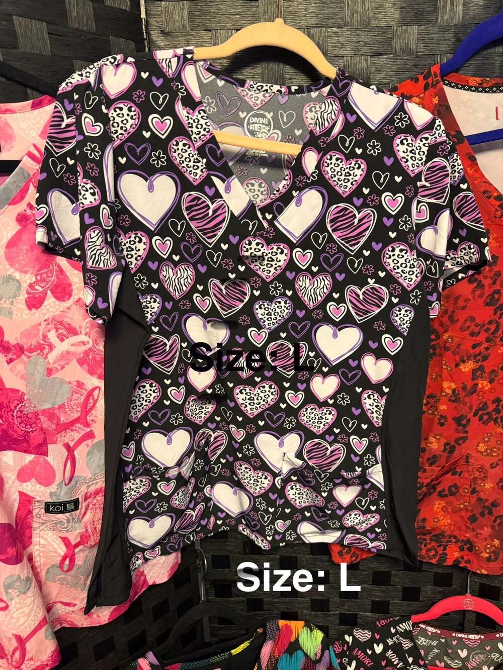 Divine Stretch by Tafford Heart Animal Print Scrub Top Size L